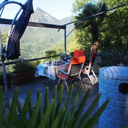 Vakantiehuis Casa Ai Ghiri Cannero Riviera