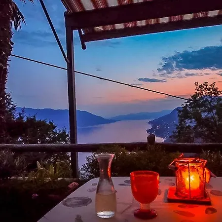 Casa Ai Ghiri Vakantiehuis Cannero Riviera